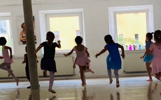 Neu ab Februar 26: Dance Babies Neu ab Februar 26: Dance Babies